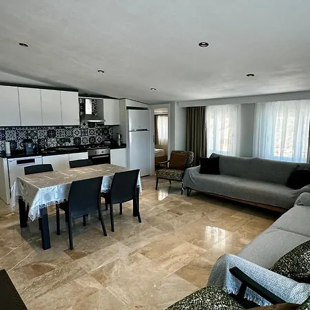 Ece Turizm Isletmeciligi Apartment